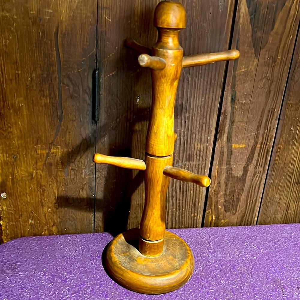 Wood cup holder